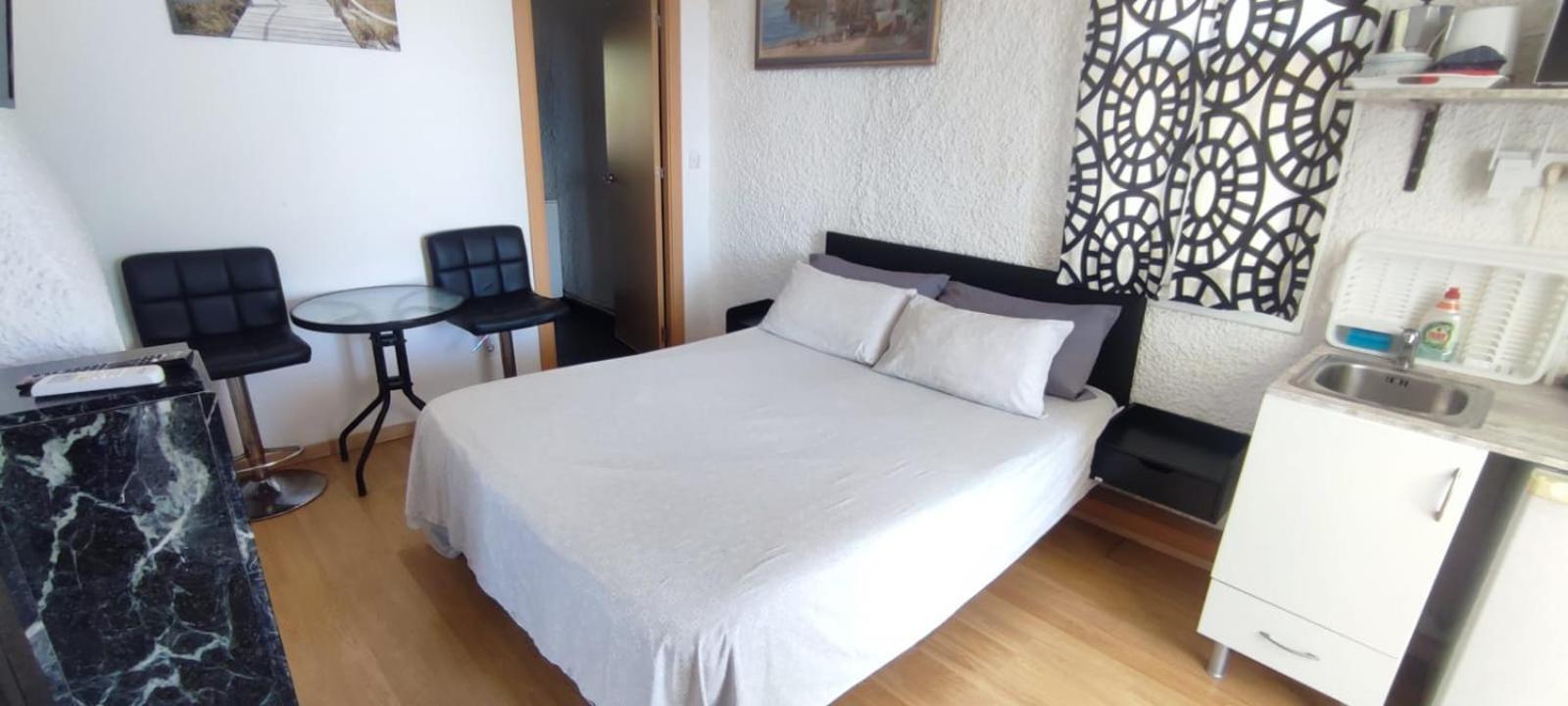 Bluemar Guest House Almeria Ngoại thất bức ảnh